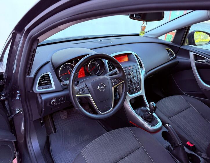 Opel Astra 14