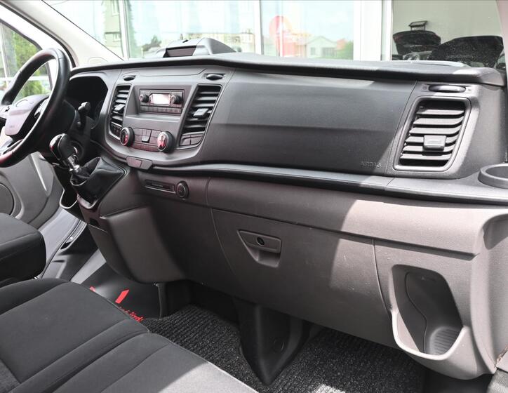 Ford Transit Custom 9