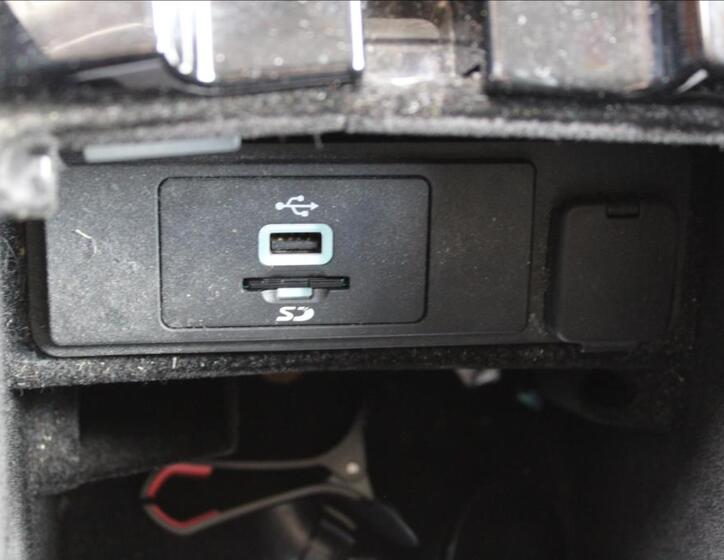 Ford Mondeo 37