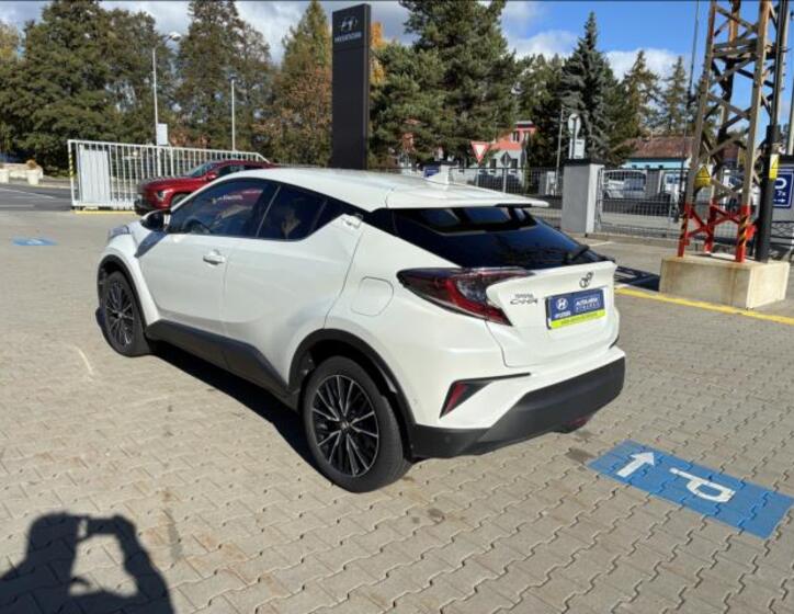Toyota C-HR 5