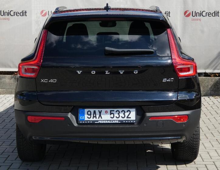Volvo XC40 4