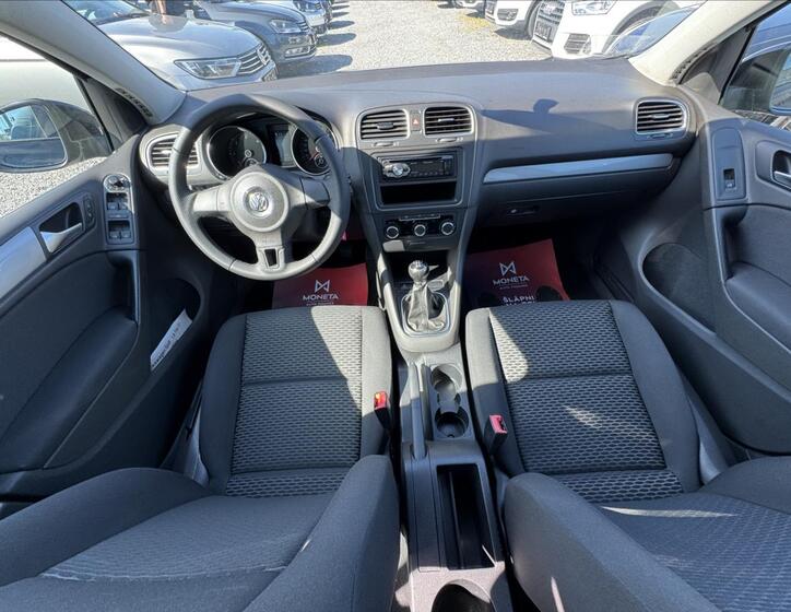 Volkswagen Golf 10
