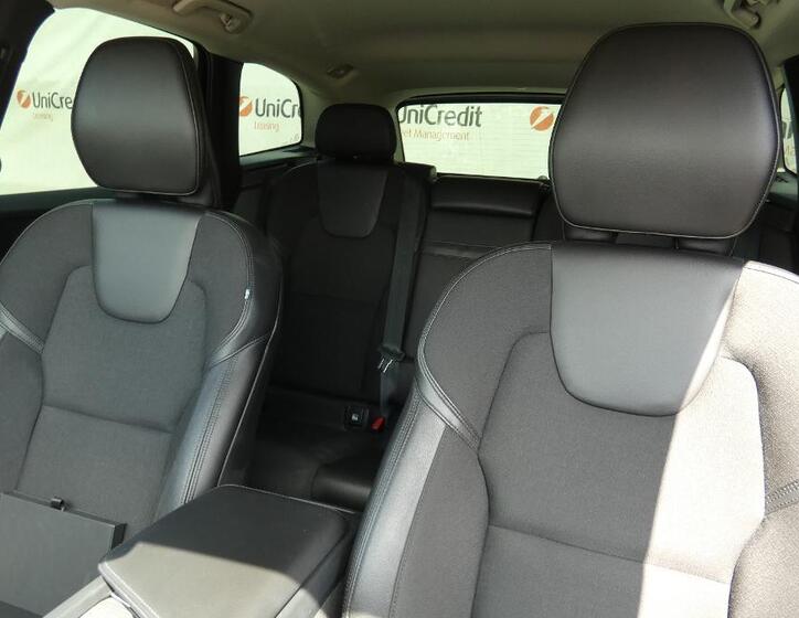 Volvo XC60 7
