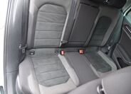 Volkswagen Golf 23