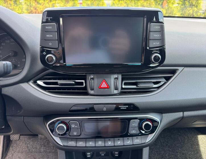Hyundai i30 18