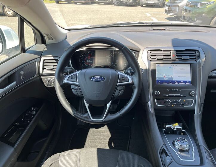 Ford Mondeo 9