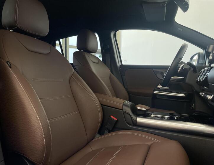 Mercedes-Benz GLA 15