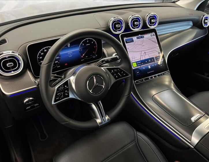 Mercedes-Benz GLC 9
