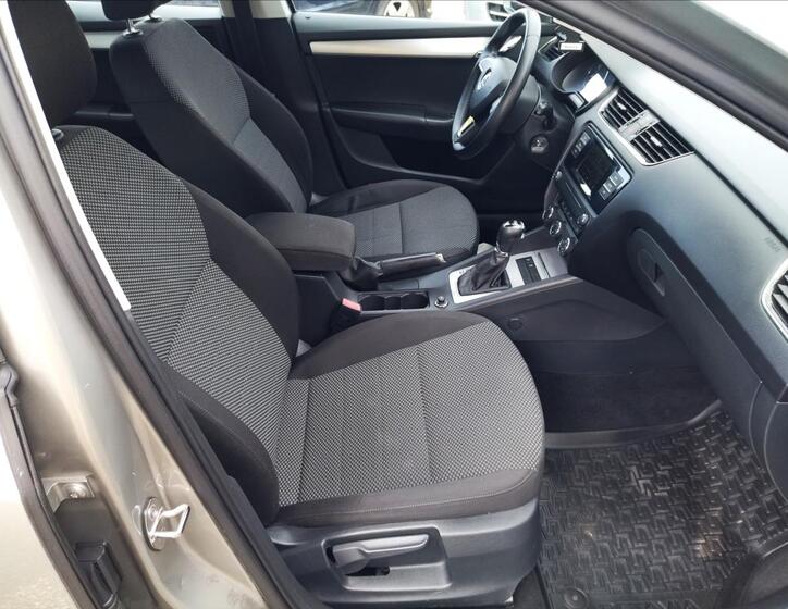 Škoda Octavia 12