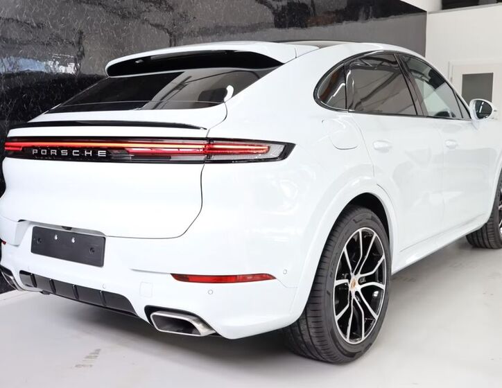Porsche Cayenne 4