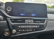 Lexus ES 300h 8