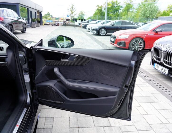 Audi RS5 24