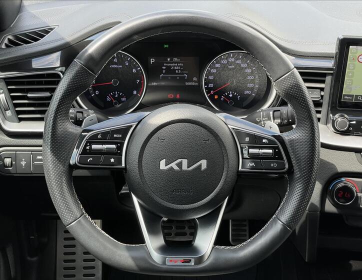 KIA ProCeed 8