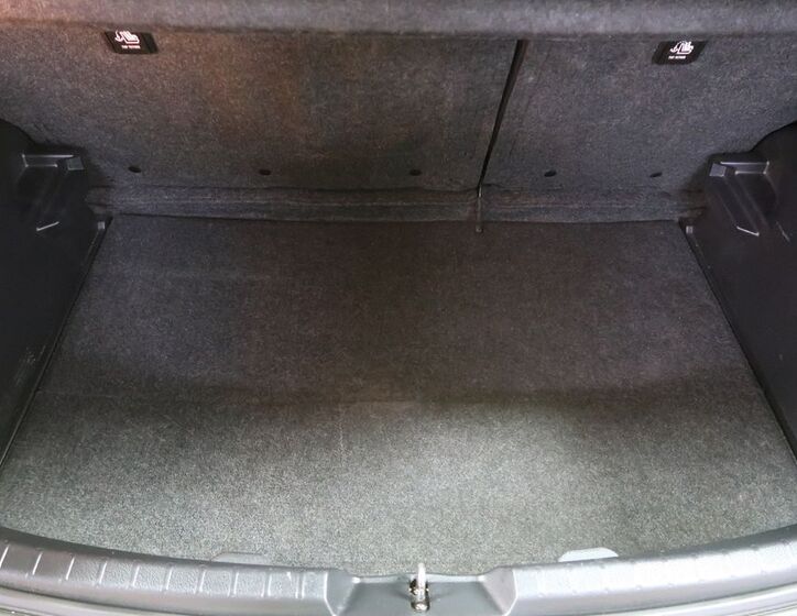 Toyota Yaris 11