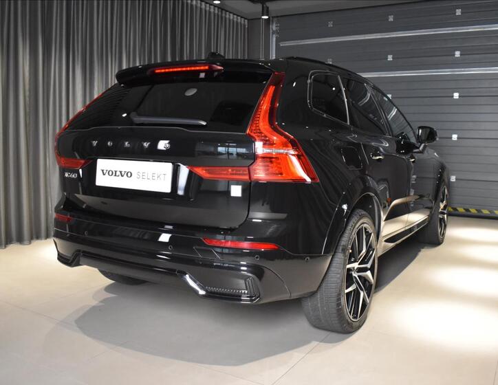 Volvo XC60 4