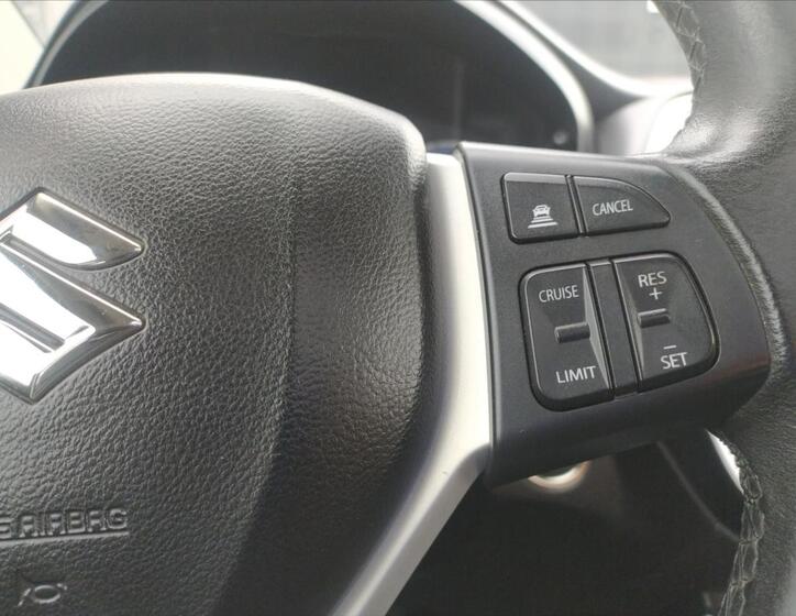 Suzuki SX4 S-Cross 19