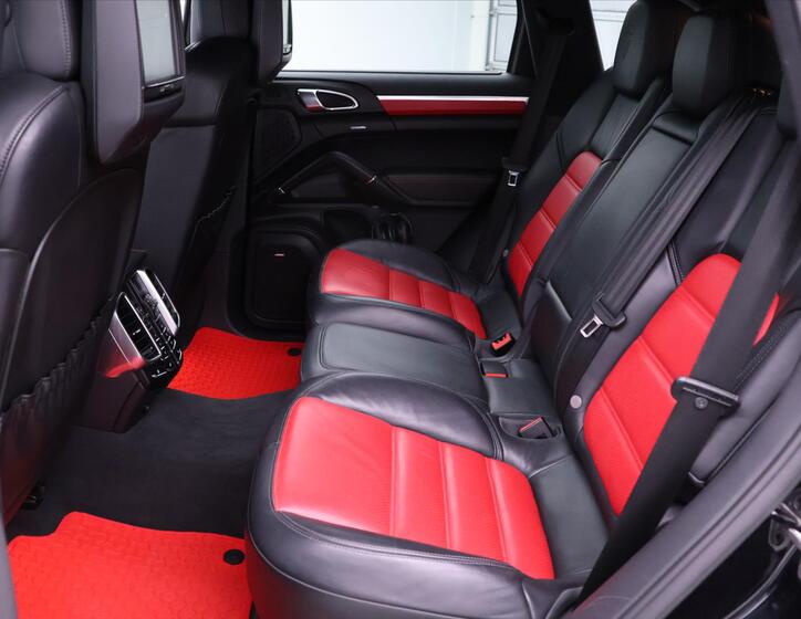 Porsche Cayenne 15