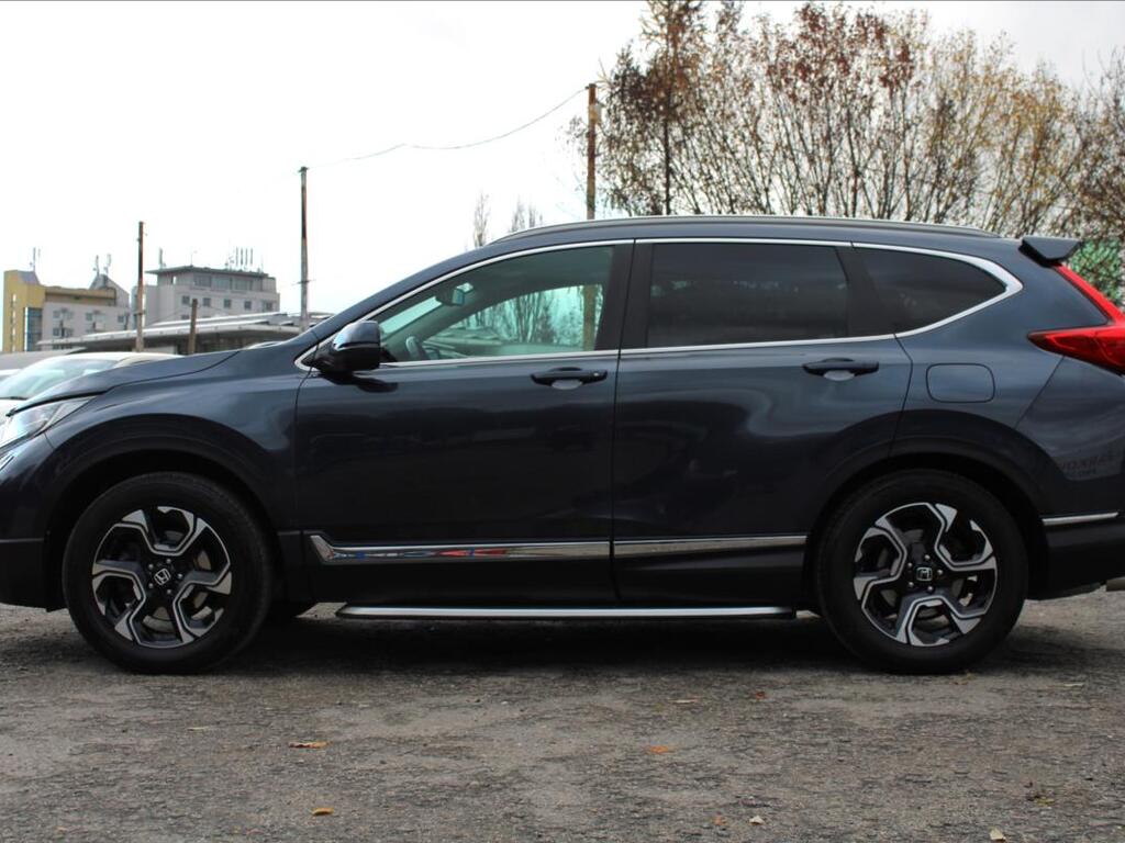 Honda CR-V 8