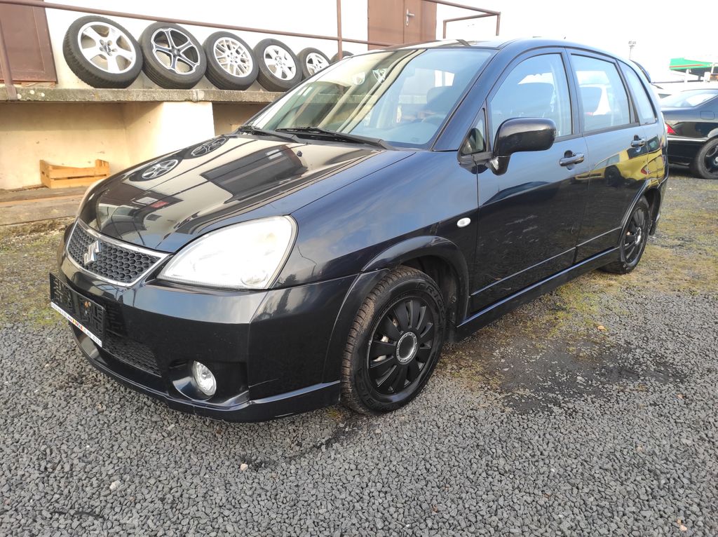 Suzuki Liana