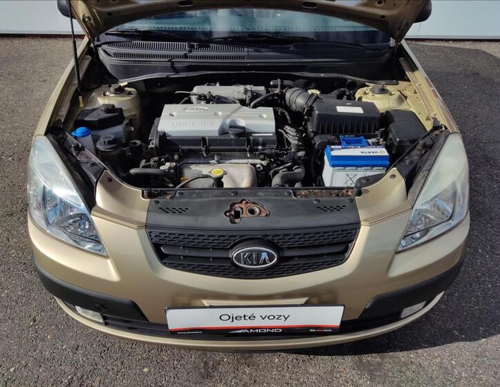 KIA Rio 20