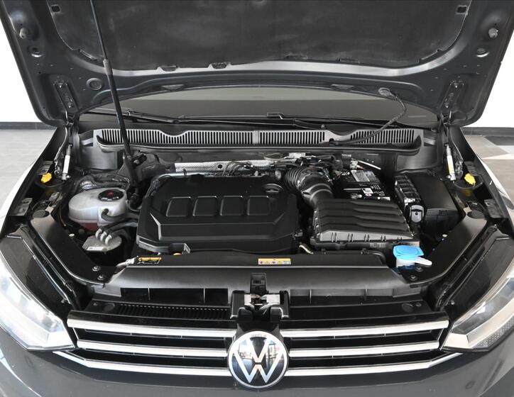 Volkswagen Touran 5