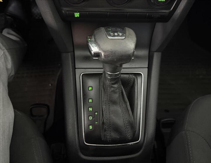 Škoda Octavia 16