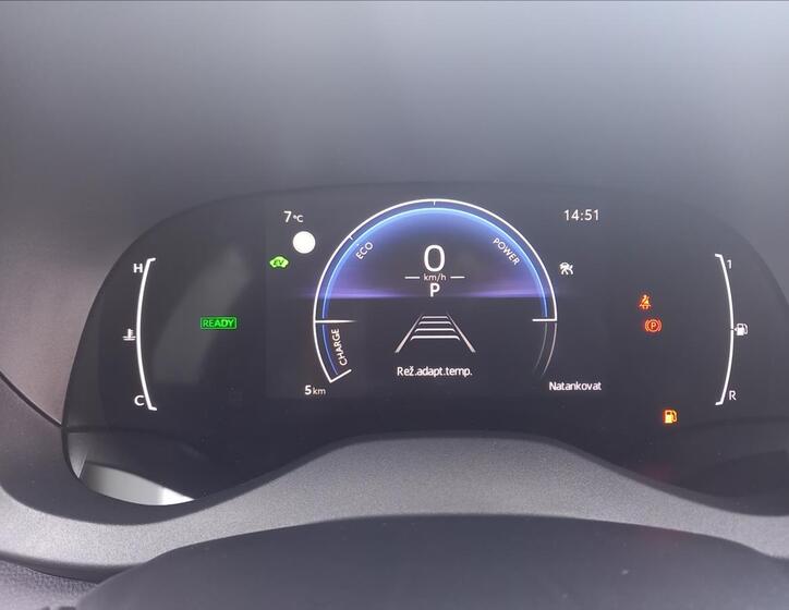 Toyota Yaris 16