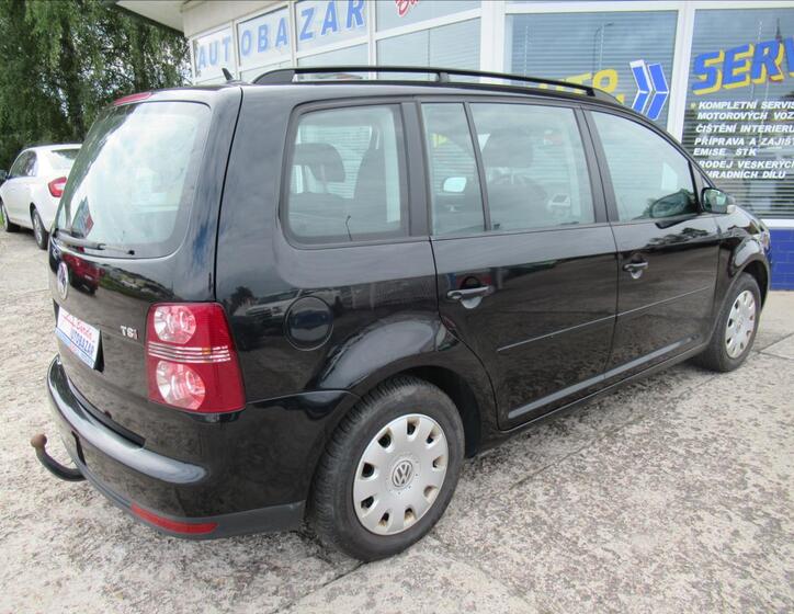 Volkswagen Touran 4