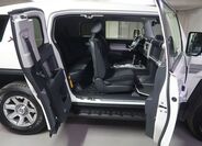 Toyota FJ 16