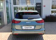 KIA Ceed 4