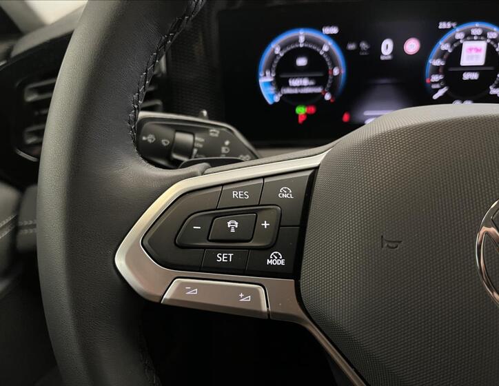 Volkswagen Tiguan 18