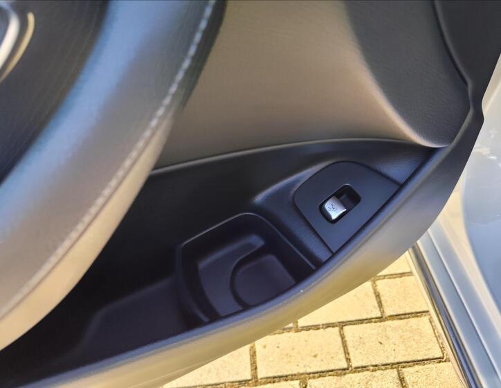 Mercedes-Benz Třídy E 14