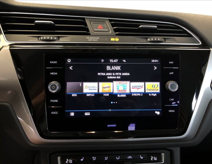 Volkswagen Touran 24