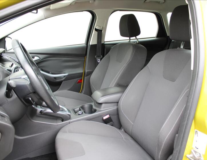 Ford Focus 14