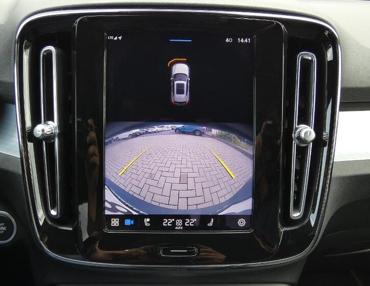 Volvo XC40 16