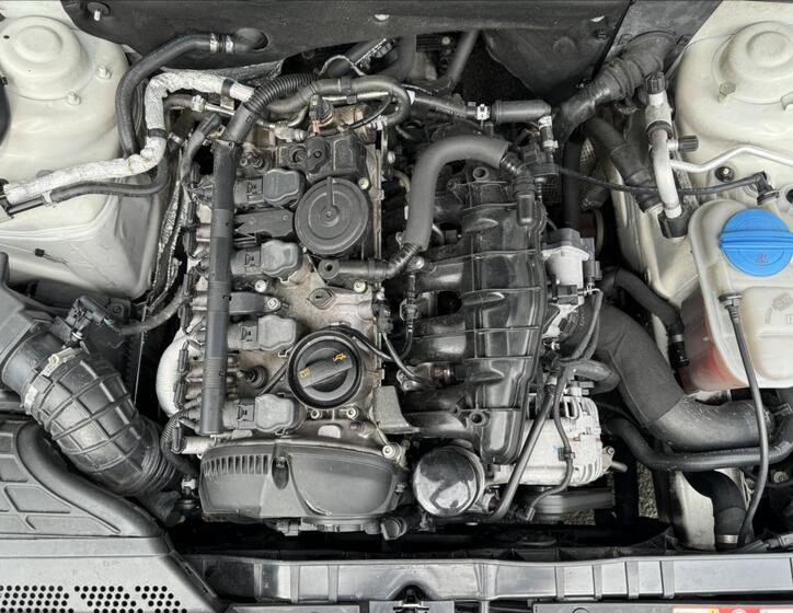 Audi A4 16