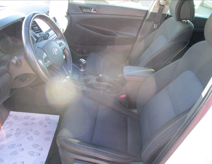 Hyundai Tucson 13