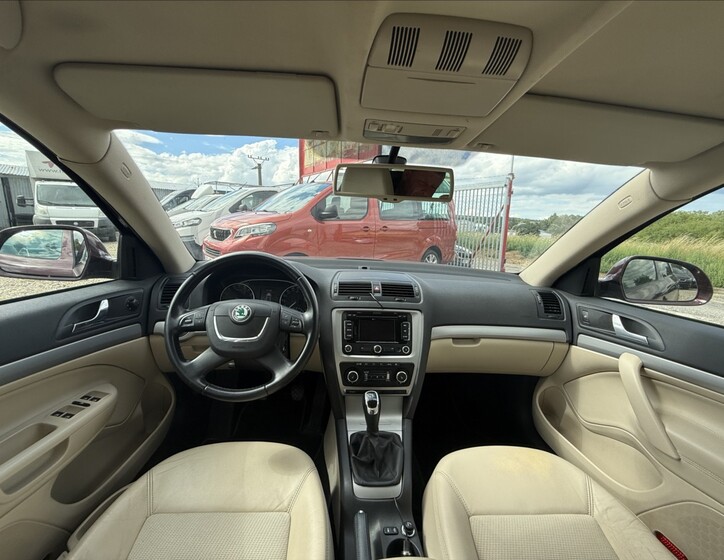 Škoda Octavia 21