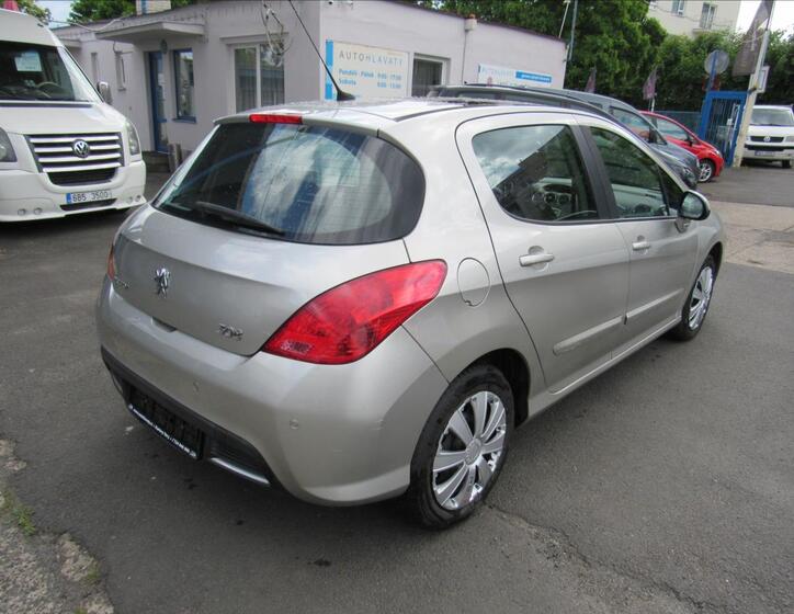 Peugeot 308 6