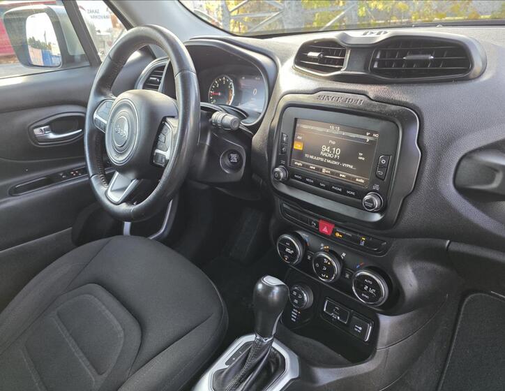 Jeep Renegade 31