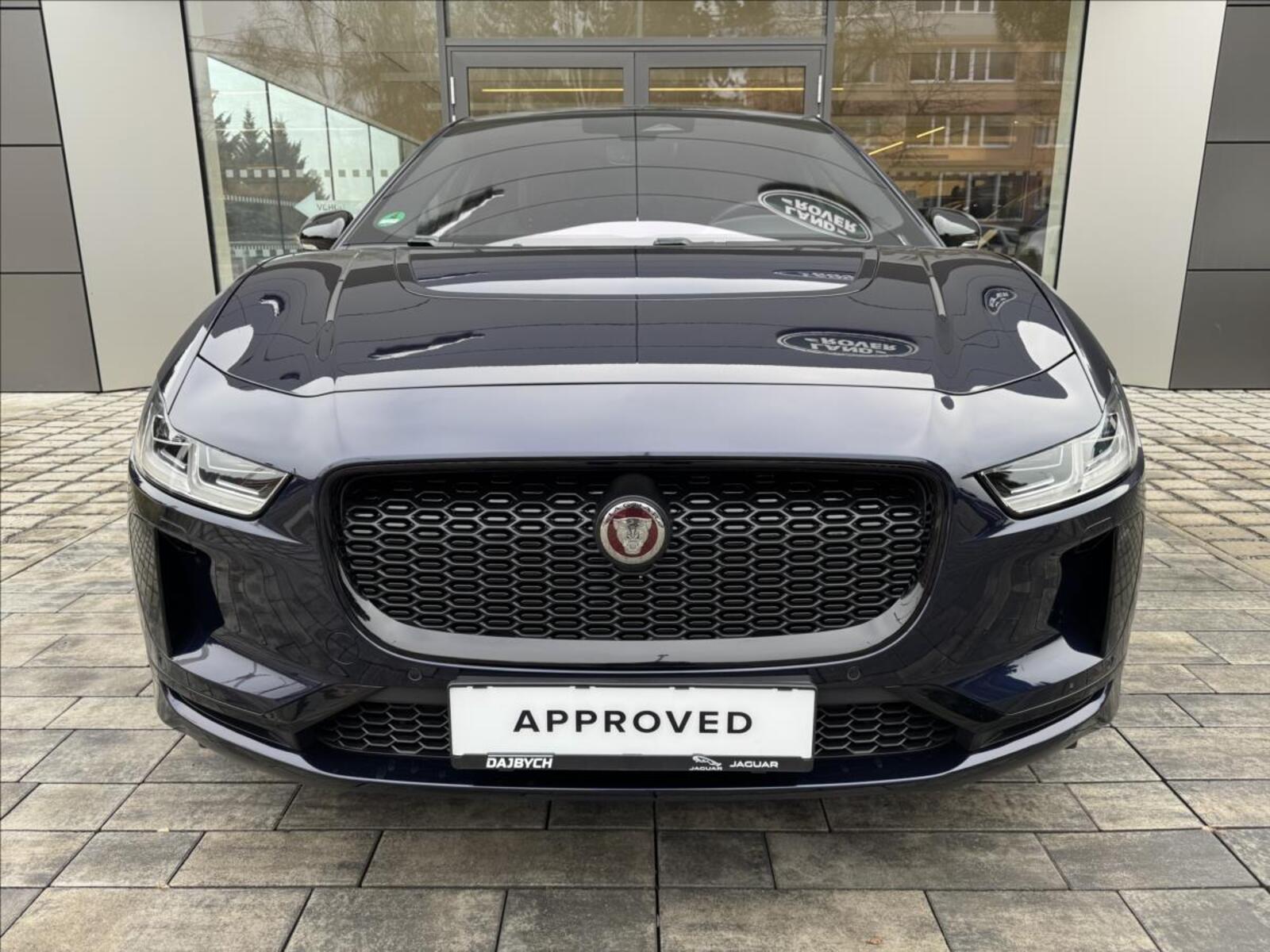 Jaguar I-Pace 53