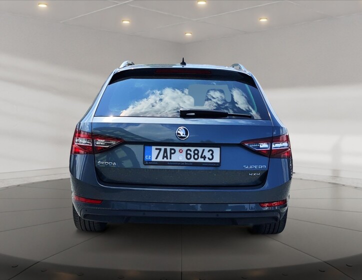 Škoda Superb 4