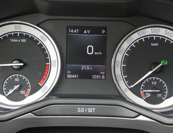 Škoda Superb 13