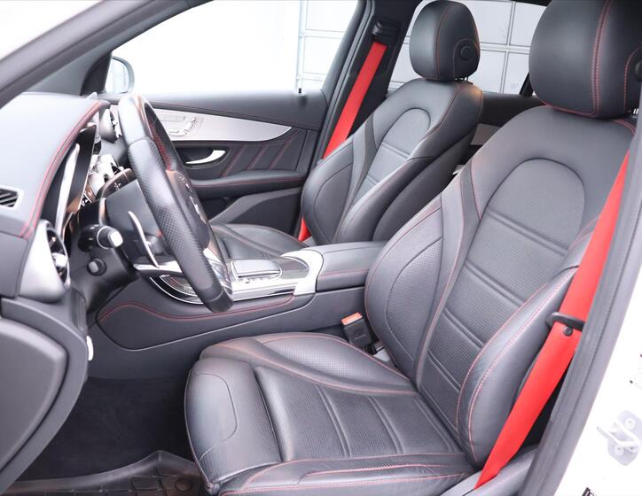 Mercedes-Benz GLC 13