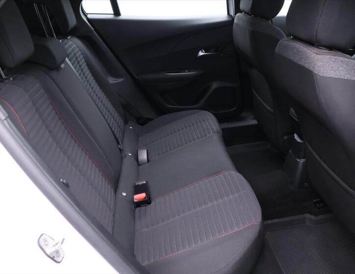 Peugeot 2008 15
