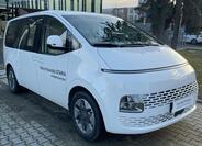 Hyundai Staria 1