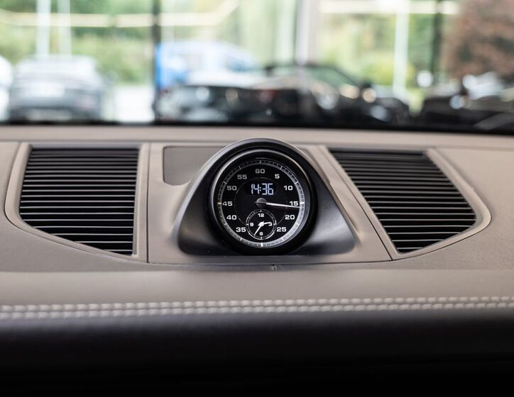 Porsche Macan 15