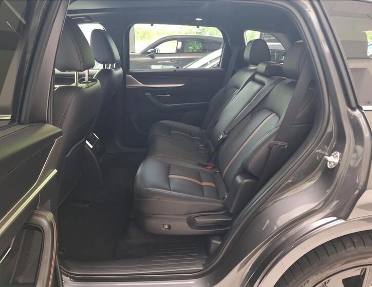 Mazda CX-80 4