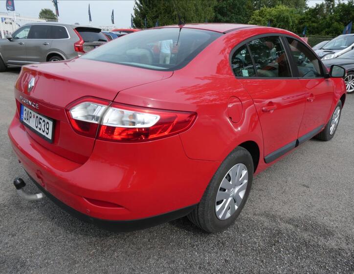 Renault Fluence 10