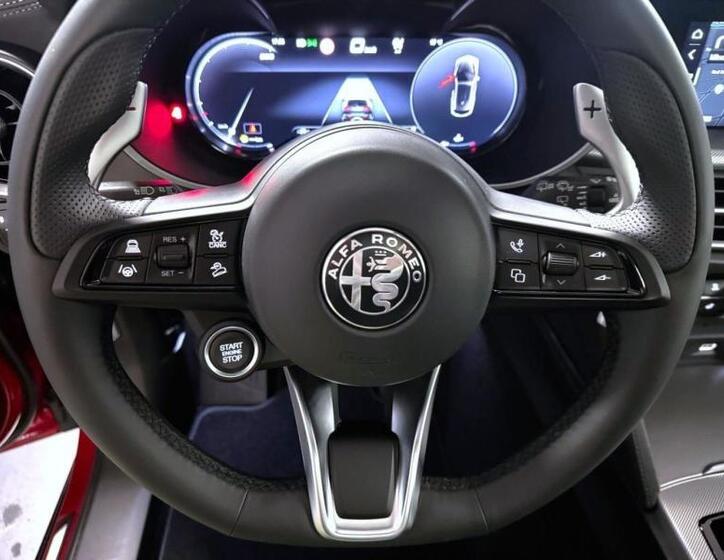 Alfa Romeo Stelvio 18